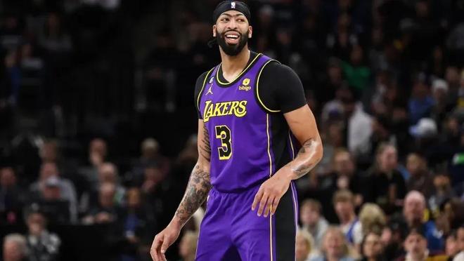 级球星的资 级球星的资