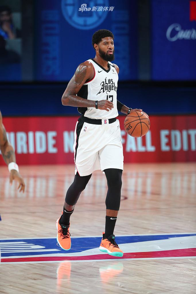 以现代驱逐 以现代驱逐